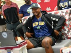 O prospecto QB de quatro estrelas para 2027, Wonderful Monds IV, se comprometeu com Notre Dame.