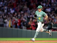 Jarren Duran e Jake Bennett ajudam Red Sox a derrotar Astros.