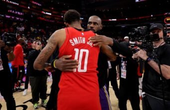 NBA Roundup: Lakers acaba com os sonhos de retorno dos Rockets e vence série em 6