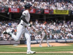 O dia de 4 rebatidas de Cody Bellinger dá aos Yankees vantagem sobre Orioles.