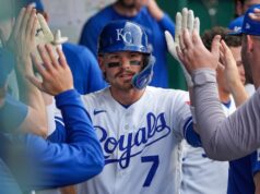 Michael Wacha lançou 7 entradas rápidas enquanto os Royals eliminavam os Guardians.