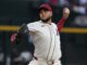 Os D-backs apoiam os mini piratas de ninho vazio de Eduardo Rodriguez.