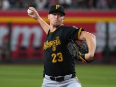 Brandon Lovehot ajuda os Piratas a superar os Diamondbacks.