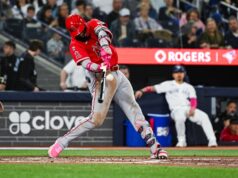 Jose Soriano dos Angels, Joe Adele derrotou os Blue Jays.