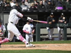 Monitaka Murakami leva os White Sox a um confronto contra os Royals.