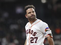 Astros 2B Jose Altuve foi colocado em IL com uma distensão oblíqua esquerda de grau 2