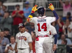Braves depende do esforço da equipe para tentar limpar o cubo.
