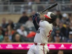 Josh Bell faz 2 home runs para liderar os Twins na ultrapassagem dos Astros.