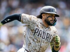 Fernando Tatis Jr., dos Padres, deve US$ 3,74 milhões em decisões sobre lucros futuros