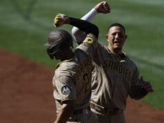 Os Nationals explodiram para uma entrada de seis corridas, derrotando os Padres.