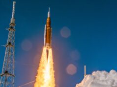 O lançamento da lua Artemis 2 traz quase 350.000 pessoas para a Costa Espacial da Flórida