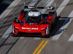 Cadillac e Corvette limpam as primeiras filas