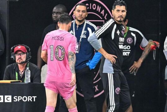 Copa do Mundo de 2026: Lionel Messi descartado devido à fadiga muscular e não a lesão