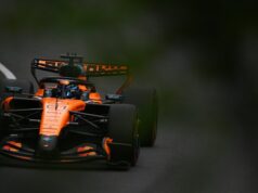 Um erro de tentativa da McLaren perturbou Piastri; O adolescente Mercedes assumiu a liderança