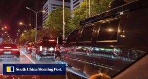 ‘A Besta’ chegou a Pequim? O SUV da carreata de Trump foi avistado antes da visita.