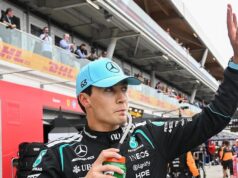 Piastri em quarto lugar no sprint, sem luvas na Mercedes
