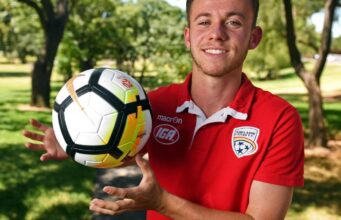 Auckland FC tenta partir corações de Adelaide nas semifinais