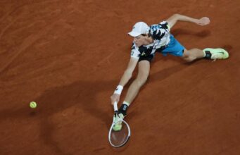 Melhores tenistas ganham prêmio em dinheiro de Roland Garros