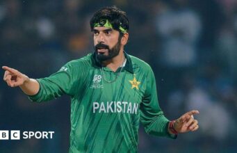 Usman Tariq: O off-spinner paquistanês assinou contrato com o Warwickshire Bears para a campanha T20 Blast