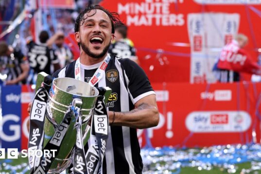 Jodie Jones: O ala do Notts County supera lesão para iluminar Wembley