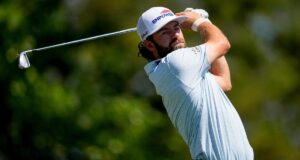 Young amplia vantagem na metade do caminho em Miami