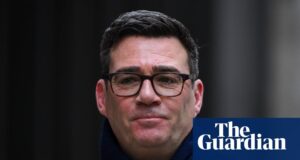 Andy Burnham diz que o Partido Trabalhista deve colocar a energia e a água sob controle público | Andy Burnham