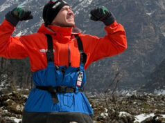 Nabeev está tentando escalar o Everest pela primeira vez sem pernas ou próteses