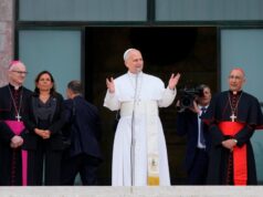 O Papa repreende a ascensão da guerra dirigida pela IA, dizendo que isso o está levando a uma espiral de aniquilação