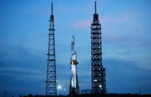 Um foguete Blue Origin explode na plataforma de lançamento durante um teste de ignição do motor
