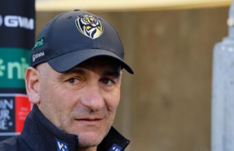 AFL: O técnico do Richmond, Adam Yase, está encantado com duas listas jovens se enfrentando na competição dos West Coast Eagles