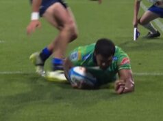 Lomax fez cruzamento para o polêmico try
