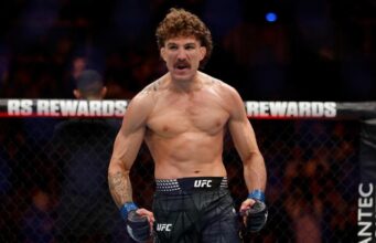 É viciante: Salkilde, estrela australiana do UFC, faz isso de novo