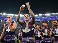 O técnico do Fremantle Dockers, Justin Longmire, quebrou o recorde do clube de vitórias consecutivas e diz que isso não significa nada.