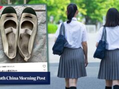 Lojas online japonesas investigam sapatos de uso interno de colegiais antigos à venda por até US$ 320
