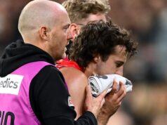 Lesões chocantes transformam Dreamtime at G em um show de terror Essendon Bombers, Richmond Tigers com três jogadores hospitalizados.