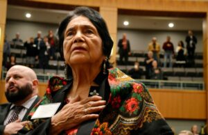 Comitê de Obras Públicas discutirá a renomeação da Rua Cesar E. Chavez