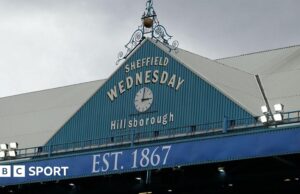 Como o Sheffield Wednesday evitou um déficit de 15 pontos?
