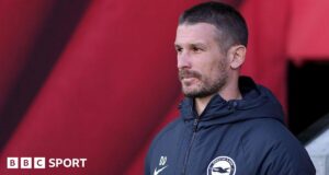 Final da FA Cup feminina: o técnico do Brighton, Dario Vidusic, espera homenagear o falecido pai em Wembley