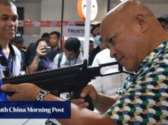 Fugitivo do TPI? Lei de Desaparecimento paga do aliado de Duterte no Senado das Filipinas provoca incêndio