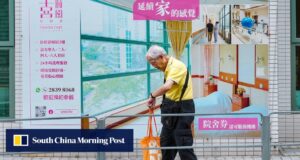 Os legisladores de Hong Kong pressionam para rever a política de desenvolvimento habitacional para os idosos.