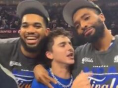 A estrela de Hollywood comemorou com os jogadores dos Knicks