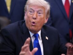 Trump muda novamente seu indicado para Cirurgião Geral