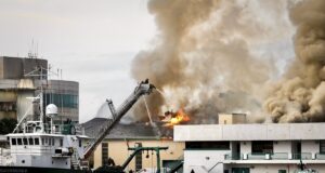 Incêndio no laboratório de ciências marinhas da Universidade do Sul da Flórida