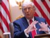 Trump ataca juiz atrás do salão de baile Kennedy Center perdido