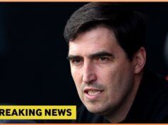 Andoni Iraola perto de trabalho no Crystal Palace