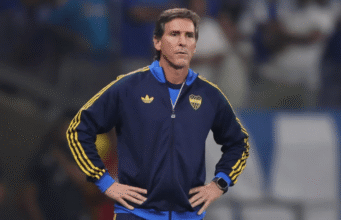 Teve sua grande chance com Obeda no Boca, não aproveitou e acabou lesionado BOCA JUNIORS El Intransigente.