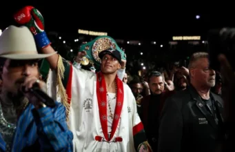 David Benavidez não será seguido por um peso pesado, mas Dmitri Biol ou Jay Opatija poderiam ser.