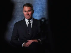 Eddie Hearn diz que Dana White não está envolvido nas negociações do Anthony Joshua Tyson Fury.