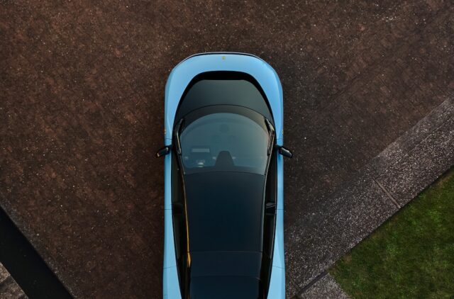 FERRARI_LUCE_TOPDOWN_9X16_RGB_WEB_SOCIALS_ff3057c8-35d3-4f77-b7c7-744ae672a583.jpg