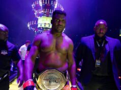 Previsão de probabilidades Francis Ngannou é nocauteado na primeira rodada da partida da Netflix